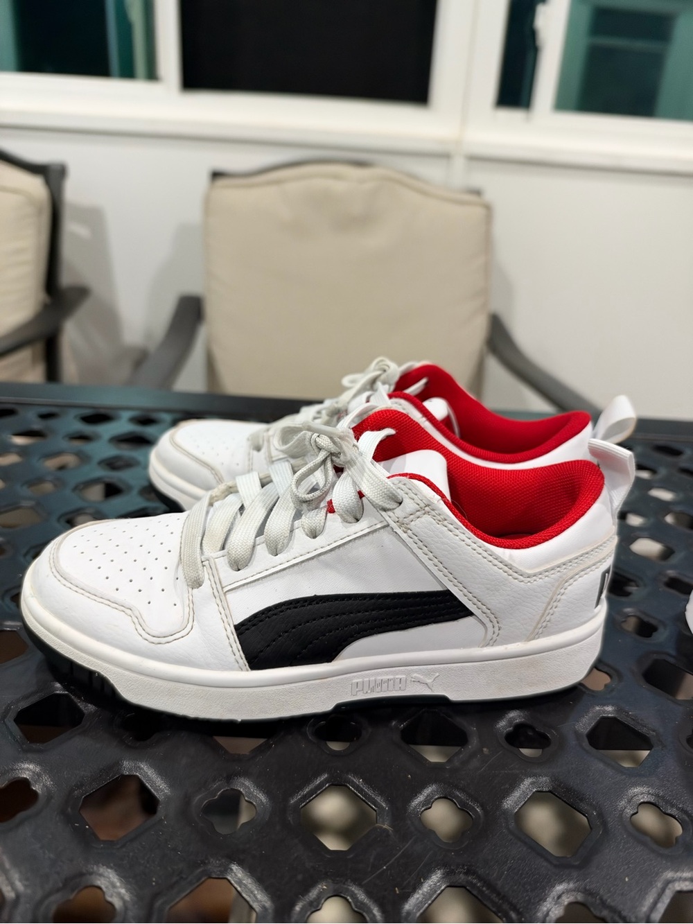 Puma Kids White Sneakers with Black Side Stripe and Red Lining